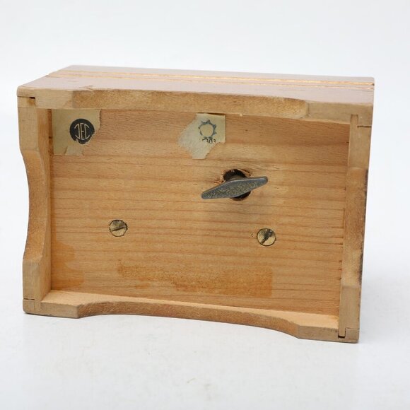Vintage CEC Swiss Music Box Wood Jewelry Box Switzerland Floral Edelweiss - Picture 6 of 9